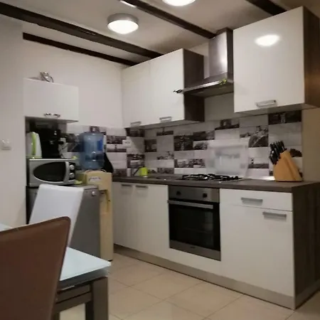 아파트 Lavanda Apartmant Near Seea